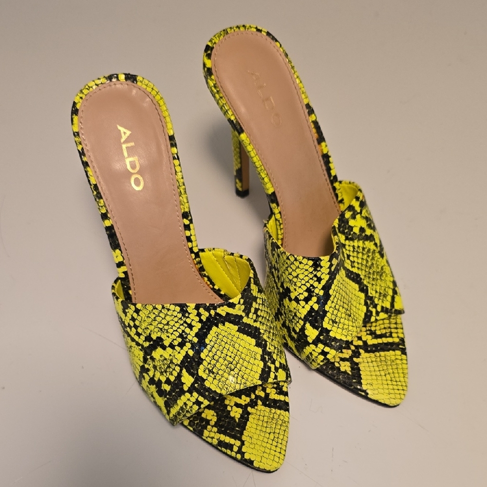 Aldo Yellow and Black Heels with Snakeskin Pattern
